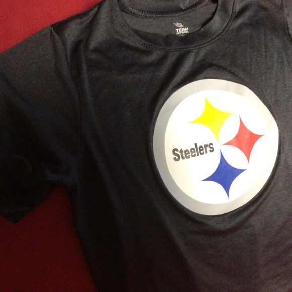 NFL Childs PITTSBURGH Steelers tshirt - Picture 2 of 3